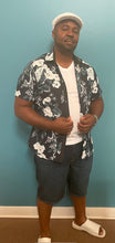 Load image into Gallery viewer, Short Sleeve Floral Button Down
